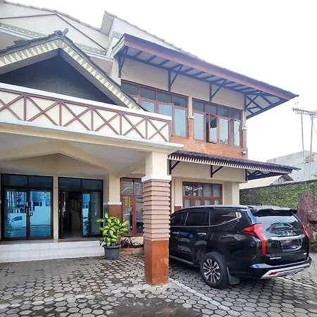 Fajar Indah Hotel Mitra RedDoorz-2