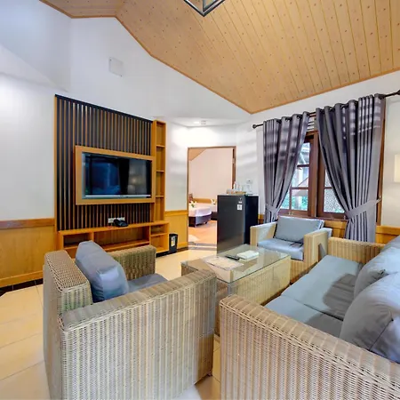 Safari Resort-2