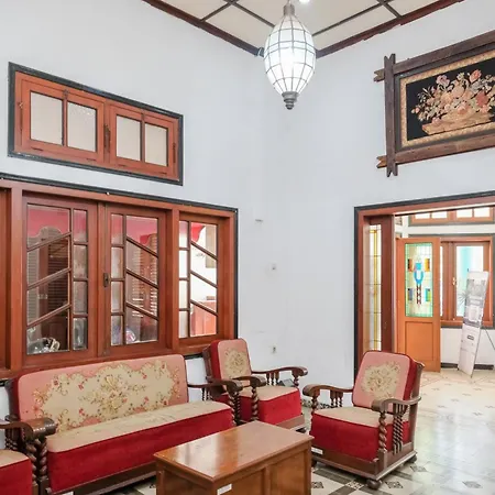 Urbanview Hotel Griya Surya Malang-2