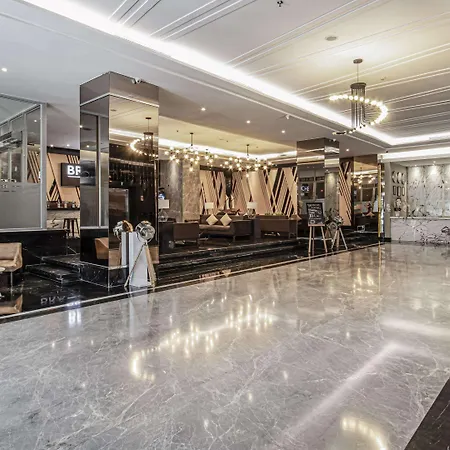 Golden Tulip Essential Makassar-3