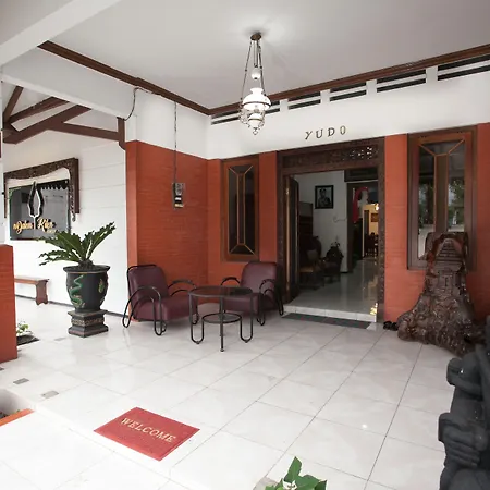 RedDoorz near Brawijaya University-3