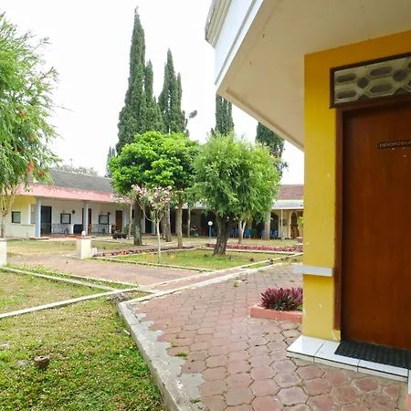 Oyo 90481 Vanda Guest House Batu-3