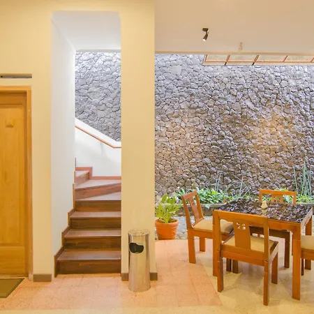 Helena Guest House-2