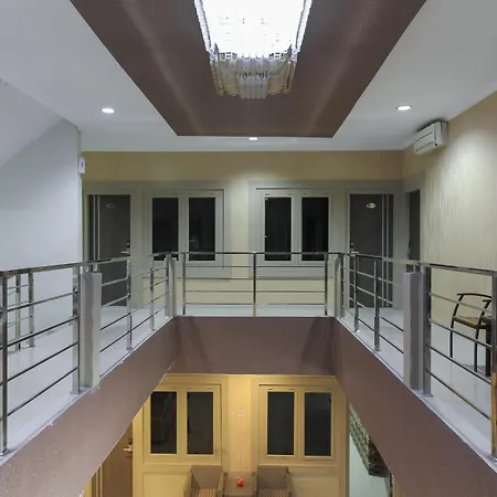 RedDoorz Plus Syariah @ Jalan Sriwijaya Medan-2