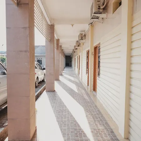 RedDoorz near RS Imanuel Lampung-3