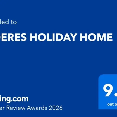 Cideres Holiday Home-3