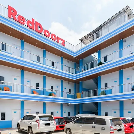 Reddoorz Plus Near Palembang Icon Mall 2-2