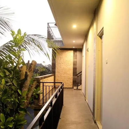 Lushy Hostel Canggu-2
