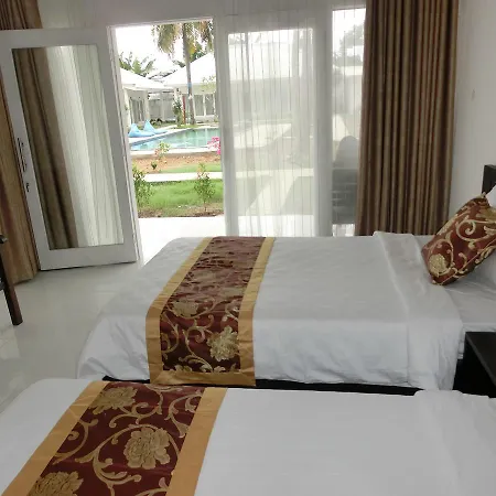 Lombok Holiday Hotel-2