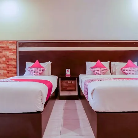 Oyo 1117 New Garuda Hotel-3