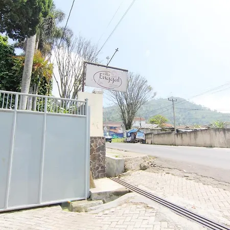 Villa Enggal-3