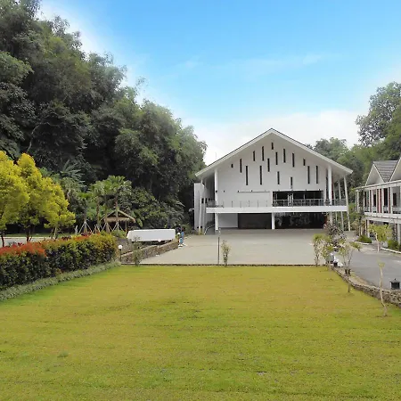 Zuri Resort Cipanas-2
