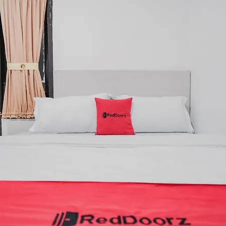 RedDoorz near Jalan Soeprapto Bengkulu-3