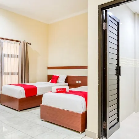 RedDoorz Syariah @ Jalan Simpang Gajayana-3