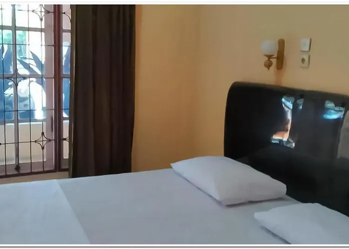 Hotel Maharani Syariah Mitra Reddoorz