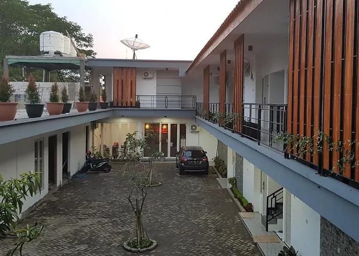 Crystal Inn