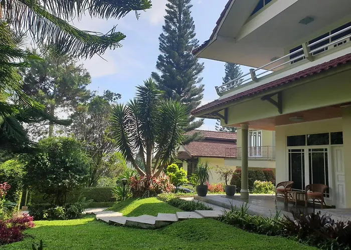Villa Bougenvile Lembang Asri