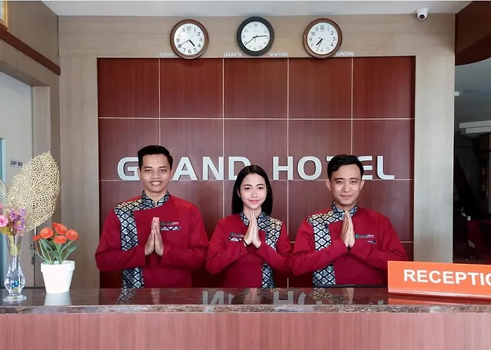 Grand Hotel Sampit