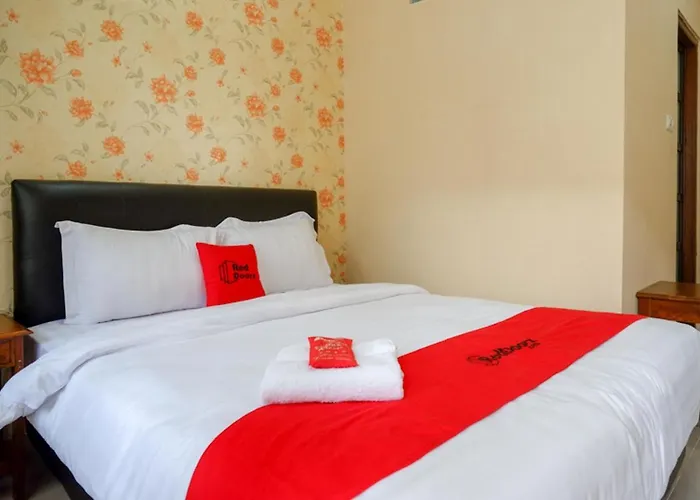 RedDoorz @ Jalan Majapahit Semarang