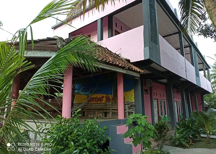 Hotel Sunset Beach labuhan jukung