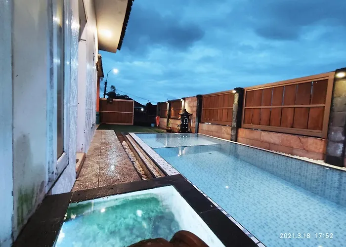 Puncak Pinus&Pool
