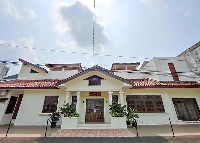 Maple Tree Homestay