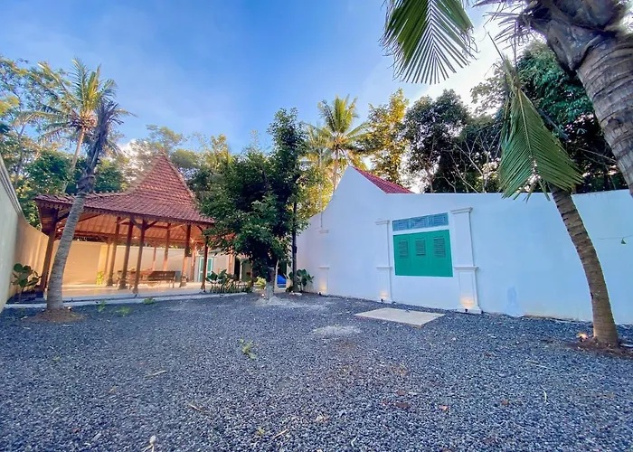 Ubu Villa Borobudur - 3 Bedrooms Villa Near Borobudur Temple