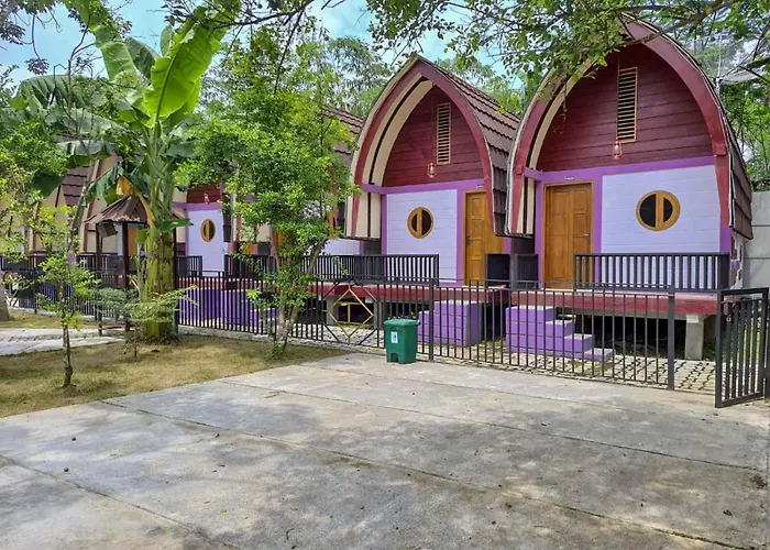 Bungalow Ungu Kebumen Redpartner