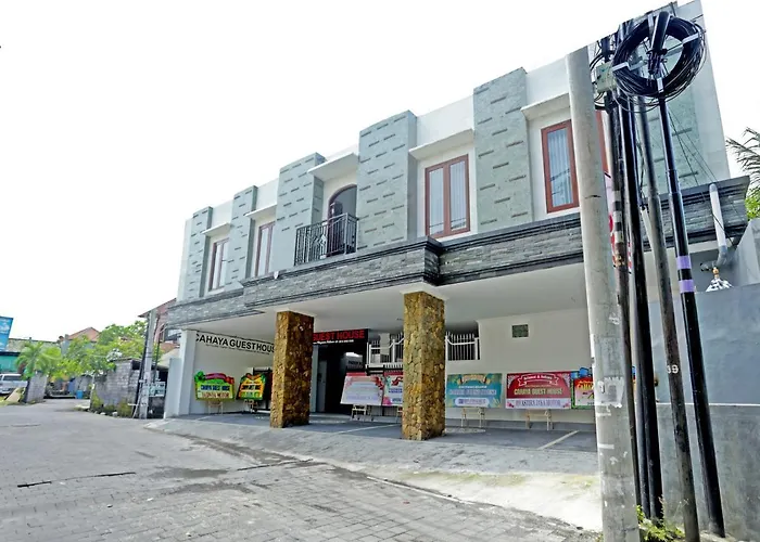 Oyo 90859 Cahaya Guest House