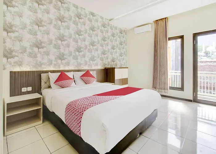 Oyo 1024 Palem Asri Residence Syariah