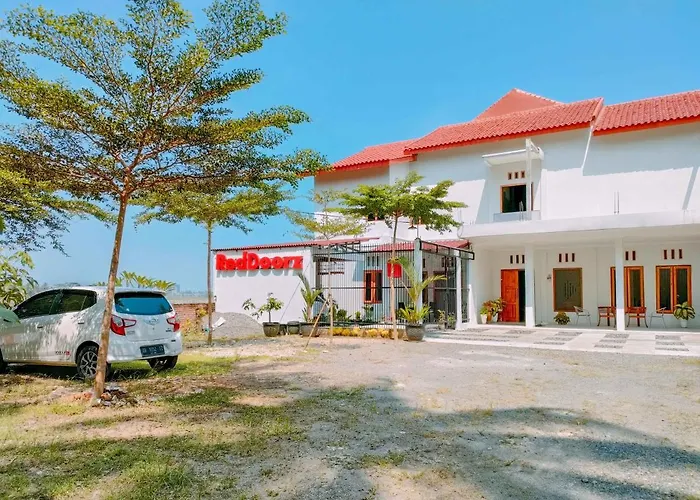 RedDoorz Syariah Near Bandara YIA Kulon Progo