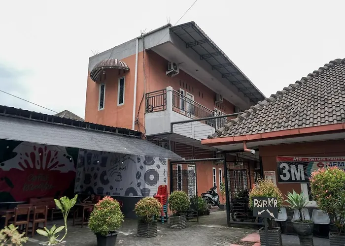 Djaboerigin Mongonsidi Guest House Redpartner