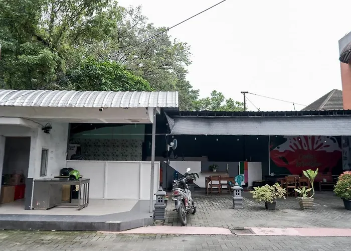 Djaboerigin Mongonsidi Guest House Redpartner