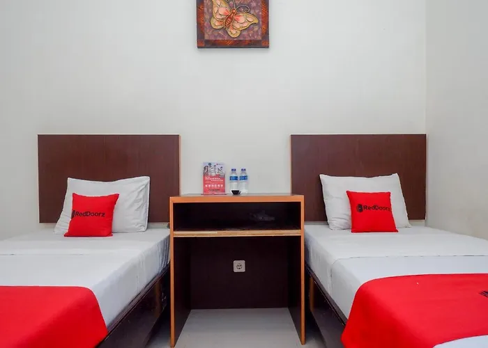 RedDoorz Syariah At Namira