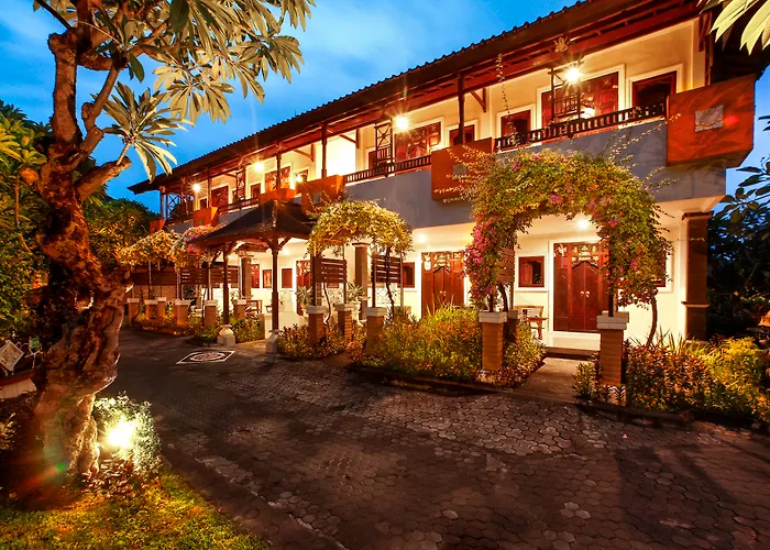 Bali Taman Beach Resort&Spa Lovina