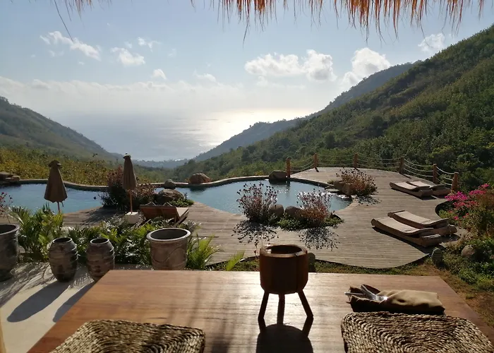 Mathis Lodge Amed, Indonesien