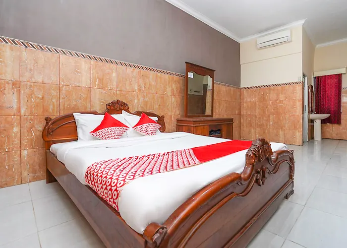 OYO 2715 Hotel Madinah Syariah