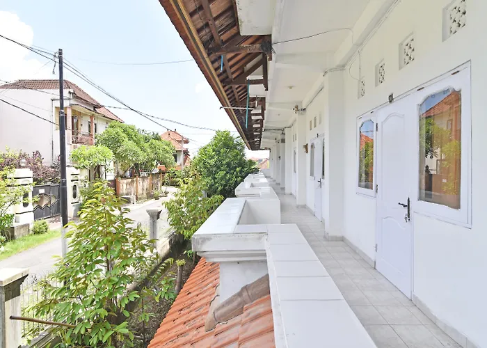 RedDoorz @ Jalan Gatot Subroto Denpasar