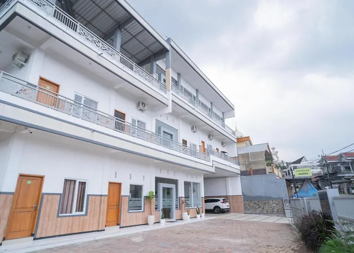 Urbanview Sky Batu Malang By Reddoorz