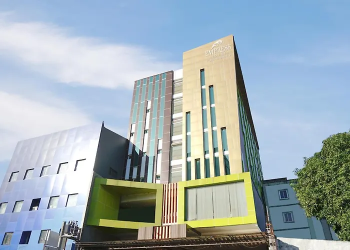Empress Makassar City Center By Life