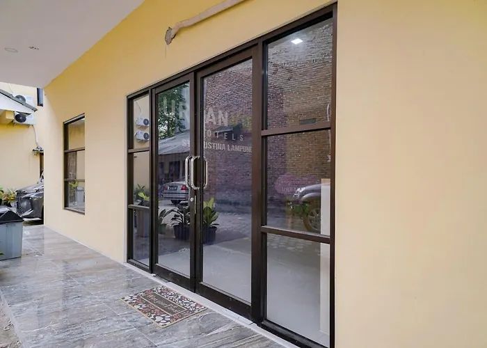 Urbanview Hotel St Faustina Lampung by RedDoorz