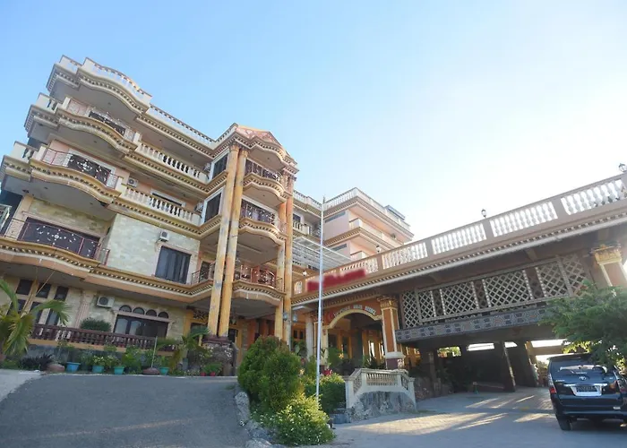Chrysant Hotel & Resort