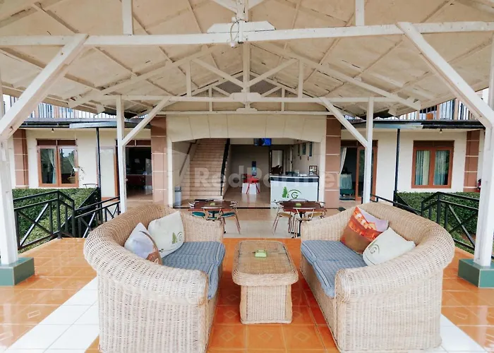 Villa Green Valley Puncak Redpartner