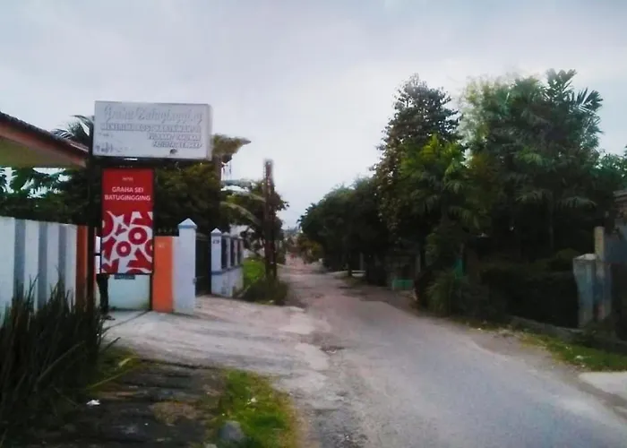OYO 90751 Graha Sei Batugingging