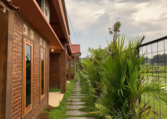 Budi Bambu Homestay Yogyakarta Bangunjiwo RedPartner