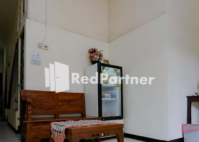 Sawojajar Inn