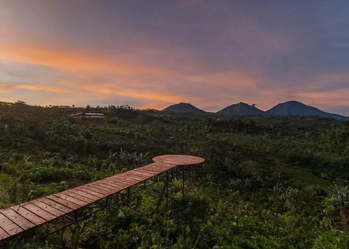Alam Kita Glamping & Plantation