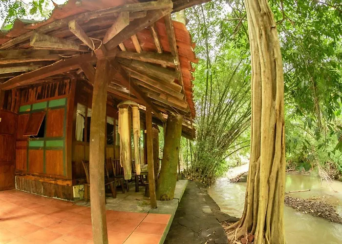 Kampung Ayem Riverside