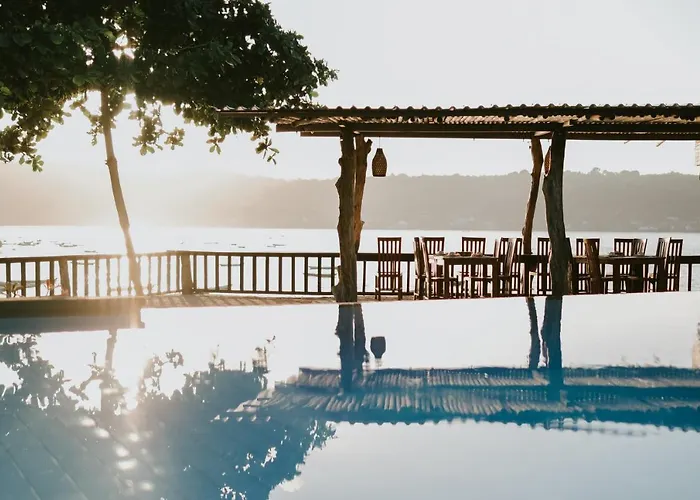 Dini D'Nusa Lembongan, Indonesia
