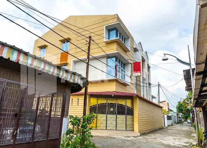 Adam Malik Guesthouse Near Regale Icc Medan Mitra Reddoorz